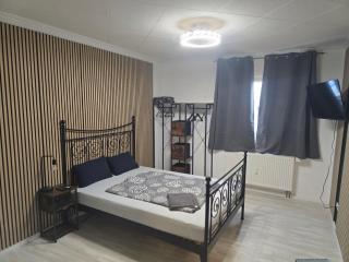 Zimmer mit privatem Badezimmer - 4