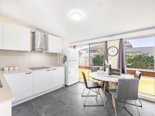 Lovely 2B2B Home Affordable Price Sunnybank CBD - Brisbane - 6