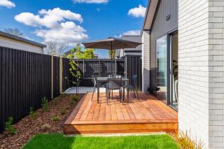 The Kind Kiwi A brand new home in Riccarton - Christchurch - 8