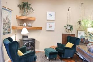 Luxurious Honeymoon Suite in a Private Villa- Fresh Citrus & High Speed Wifi - 2