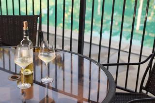 Luxurious Honeymoon Suite in a Private Villa- Fresh Citrus & High Speed Wifi - 6