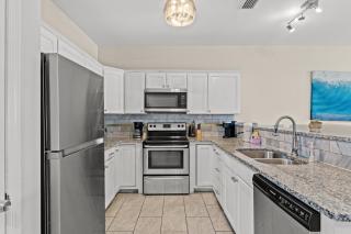 Blue Oasis Beach Vacation Home with Private Pool & Hot Tub - Panama City Beach - 5
