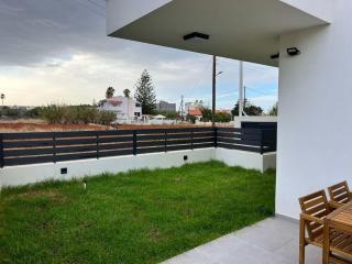 Elegant Stylish Villas with Shared Pool in Crete - Gournes - 3