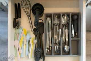 Jungle House, AirCon, Sleeps 8, Near WEM & DT! - Edmonton - 2