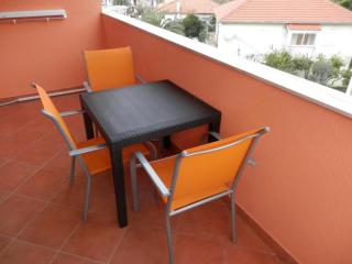 Apartments St Rialto - Comfort One-Bedroom Apartment with Balcony and Sea View - Jelsa - 3