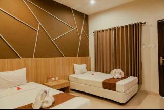 Puri Senggigi Hotel - Senggigi - 7