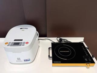 Warm Stay with Netflix l Trefoil Setia Alam - 1