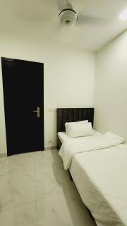 2 Bed Luxury Apartment, Pool, Gym, Cinema - 1