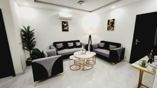 2 Bed Luxury Apartment, Pool, Gym, Cinema - 9