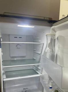 Persimmon Studios Tower 3 with pool - 8