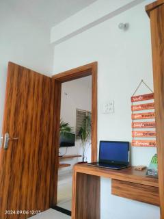 Fully Private 1BHK Couple Friendly Green Nest - Indore - 8