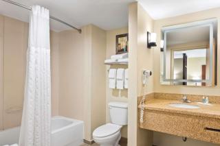 Comfort Suites - Gulfport - 1