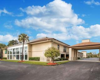 Quality Inn & Suites Ridgeland - 0