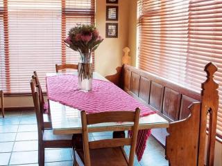 Avemore Island Home- full power back up-magical views - 5