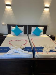 Turtle Paradise Resort - Kosgoda - 2