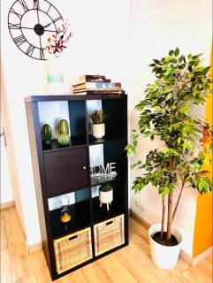 BEAU T3 NEUF PROCHE VIEUX-PORT A LA PLACE CORDERIE - 4