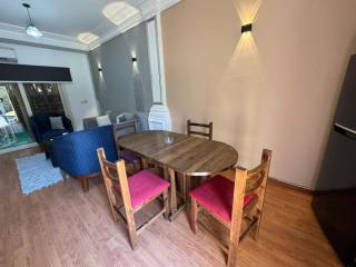 2BR Townhouse, Bath, TV, Backyard - 821 - Sheikh Zayed - 1