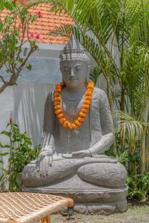 Villa KÂLYANA - NEW Tropical & Modern 3BR Central - Beach Canggu - Canggu - 9