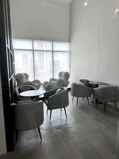 Urban Emerald Seaview 6Pax 3Queen 3Room 2Bath 2Carpark with Infinity Pool - Jelutong - 7