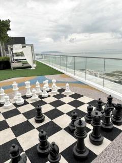Urban Emerald Seaview 6Pax 3Queen 3Room 2Bath 2Carpark with Infinity Pool - Jelutong - 5