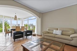 Villa de lujo y piscina climatizada - Puente Arce - 8