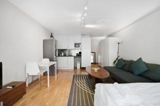 Super Central Studio near Train and Buss - Oslo - 3