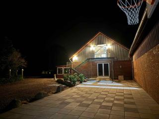 580 M2 Countryside Idyll With Activity Room - 8