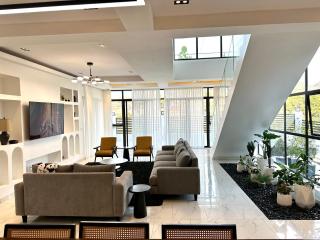 Chez cousine unit 1 - 7