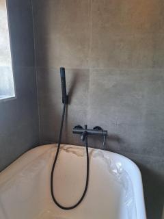 A Cozy Secure 2-Bed Apartment with a lovely garden - Gaborone - 2