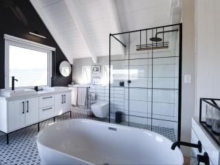 Knysna Quays Waterfront Accomodation - 6