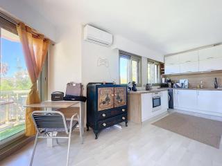 Residence Piscine -4 couchages -1 chambre- parking - Golfe Juan - 3