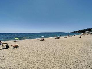 Goélette-T2-Front de mer - Golfe-Juan - 2