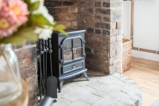 COSY COTTAGE ON BERNARDS HILL by SHIRE STAYS - Bridgnorth - 9