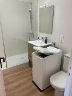 Appartement moderne proche commerces - 4