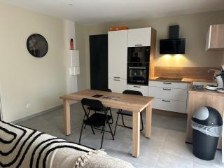 Maison T3 dans un village calme - Saint-Mitre-les-Remparts - 0