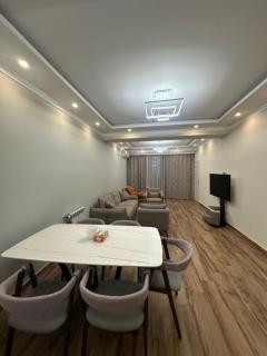 Luxury 2 bedroom apt with a balcony in the small center at Koghbatsi 16, New Building - 1