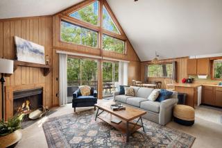 Chalet w Huge Deck, Grill, WiFi, Mins to Bryce! - Basye - 9