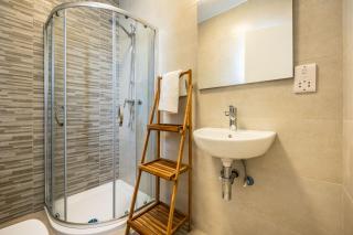 Modern Marvel Apartment with city views - Msida - 3