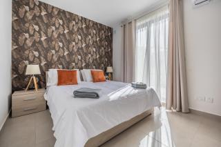 Modern Marvel Apartment with city views - Msida - 6
