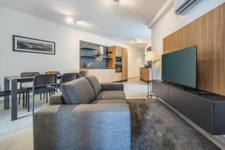 Modern Marvel Apartment with city views - Msida - 7