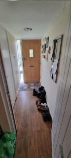 Comfortable and Convenient - Hatfield - 6