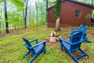 River Cabin w Hot Tub, Screened Porch & Fire Pit - 6