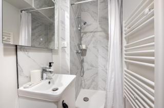 Close to Montmartre l Fully equipped studio - Paris - 6