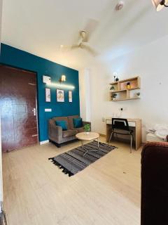 Riyaan's Homestay studios - Noida - 3