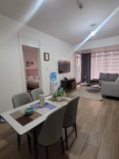 2Bed Highrise Westlands home away from home - Nairobi - 3