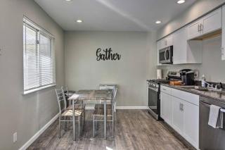 Modern Mountainside House - 6