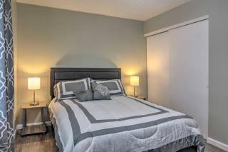 Modern Mountainside House - 3