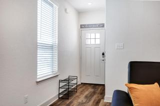 Retro - A Birdy Vacation Rental - Von Ormy - 6
