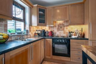 2 bedroom home in Kenmare with sea views to sleep 4 - 1