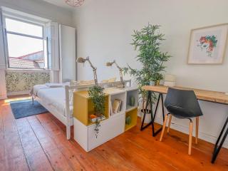Stay as a Local! Santos Historical Guesthouse IV - Lissabon - 3